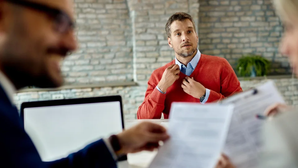 Wondering if you got the job? Learn 25 positive signs after an interview, which clues matter most, what weak signals mean, and what to do while waiting for an offer.